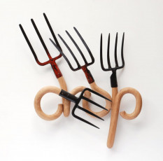 CROP I 2016 oak, steel