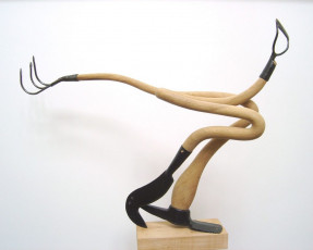 Catchysaurus III 2007 oak, steel