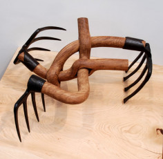 Daisychain XIV, oak, found objects